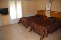 554934-hostal-restaurante-piquio-servicio_de_hostal_y-restaurante_7