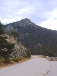 Carretera de La Rep&uacute;blica, camino del Puerto de la Fuenfr&iacute;a